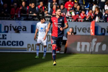 Paulo Azzi of Cagliari Calcio during Italian soccer Serie B match Cagliari Calcio vs Como 1907 at the Unipol Domus in Cagliari, Italy, January 14, 2023 - Credit: Luigi Can