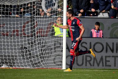Paulo Azzi of Cagliari Calcio, Esultanza, Joy After scoring goal, during Italian soccer Serie B match Cagliari Calcio vs Como 1907 at the Unipol Domus in Cagliari, Italy, January 14, 2023 - Credit: Luigi Can