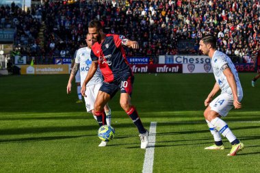 Leonardo Pavoletti of Cagliari Calcio during Italian soccer Serie B match Cagliari Calcio vs Como 1907 at the Unipol Domus in Cagliari, Italy, January 14, 2023 - Credit: Luigi Can