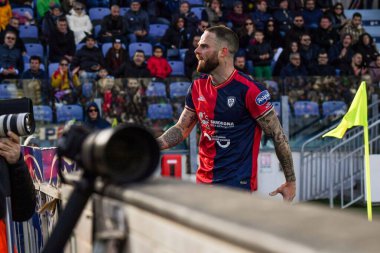 Nahitan Nandez of Cagliari Calcio during Italian soccer Serie B match Cagliari Calcio vs Como 1907 at the Unipol Domus in Cagliari, Italy, January 14, 2023 - Credit: Luigi Can