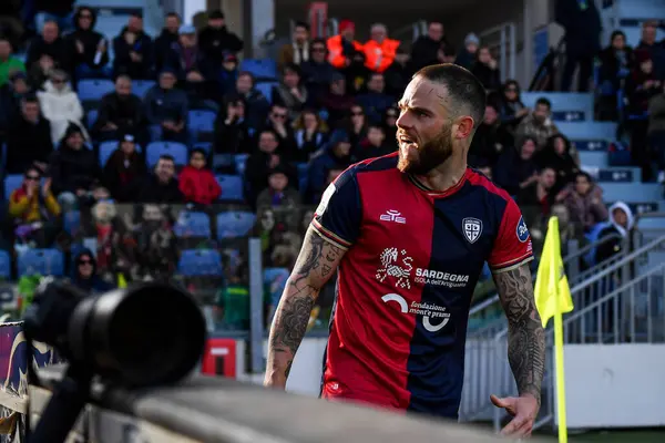 Nahitan Nandez of Cagliari Calcio during Italian soccer Serie B match Cagliari Calcio vs Como 1907 at the Unipol Domus in Cagliari, Italy, January 14, 2023 - Credit: Luigi Can