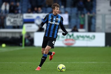 Giorgio Scalvini of Atalanta BC in action  during Italian football Coppa Italia match Atalanta BC vs Spezia Calcio at the Gewiss Stadium in Bergamo, Italy, January 19, 2023 - Credit: Francesco Scaccianoc