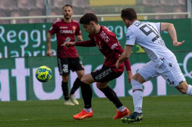 Pierozzi Niccolo Reggina carries the ball during Italian soccer Serie B match Reggina 1914 vs Ternana Calcio at the Oreste Granillo stadium in Reggio Calabria, Italy, January 21, 2023 - Credit: Valentina Giannetton