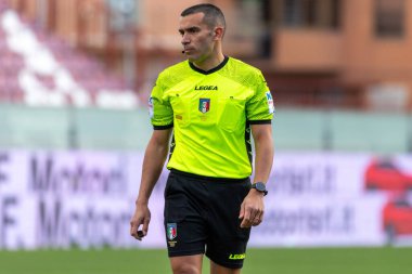 Marco Piccinini refree during Italian soccer Serie B match Reggina 1914 vs Ternana Calcio at the Oreste Granillo stadium in Reggio Calabria, Italy, January 21, 2023 - Credit: Valentina Giannetton