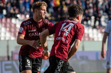 Fabbian Giovanni Reggina celebrates a gol 1-1 during Italian soccer Serie B match Reggina 1914 vs Ternana Calcio at the Oreste Granillo stadium in Reggio Calabria, Italy, January 21, 2023 - Credit: Valentina Giannetton