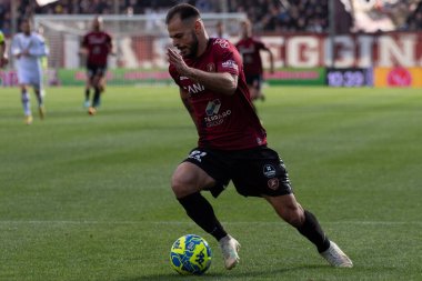 Canotto Luigi Reggina carries the ball during Italian soccer Serie B match Reggina 1914 vs Ternana Calcio at the Oreste Granillo stadium in Reggio Calabria, Italy, January 21, 2023 - Credit: Valentina Giannetton