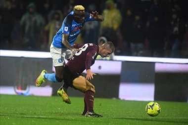 Victor Osimhen of SSC Napoli  competes for the ball with Lassana Coulibaly of US Salernitana   during the Serie A match between US Salernitana 1919 v SSC Napoli at Arechi  Stadium  - Credit: Agostino Gemito/LiveMedi