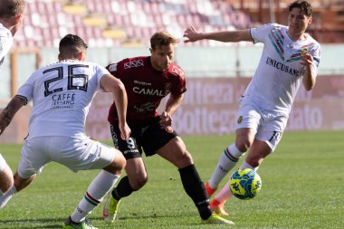 Gori Gabriele Reggina carries the ball during Italian soccer Serie B match Reggina 1914 vs Ternana Calcio at the Oreste Granillo stadium in Reggio Calabria, Italy, January 21, 2023 - Credit: Valentina Giannetton