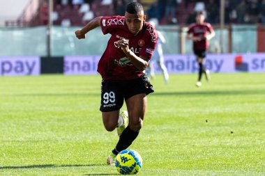 Rivas Rigoberto Reggina carroes the ball during Italian soccer Serie B match Reggina 1914 vs Ternana Calcio at the Oreste Granillo stadium in Reggio Calabria, Italy, January 21, 2023 - Credit: Valentina Giannetton