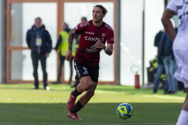 Di Chiara Gianluca Reggina carries the ball during Italian soccer Serie B match Reggina 1914 vs Ternana Calcio at the Oreste Granillo stadium in Reggio Calabria, Italy, January 21, 2023 - Credit: Valentina Giannetton