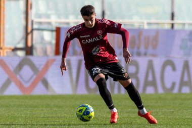 Pierozzi Niccolo Reggina carries the ball during Italian soccer Serie B match Reggina 1914 vs Ternana Calcio at the Oreste Granillo stadium in Reggio Calabria, Italy, January 21, 2023 - Credit: Valentina Giannetton