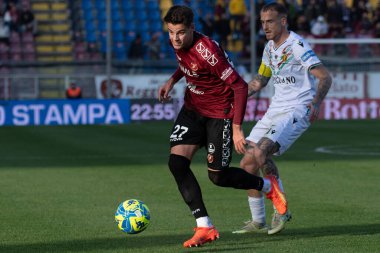 Pierozzi Niccolo Reggina carries the ball during Italian soccer Serie B match Reggina 1914 vs Ternana Calcio at the Oreste Granillo stadium in Reggio Calabria, Italy, January 21, 2023 - Credit: Valentina Giannetton