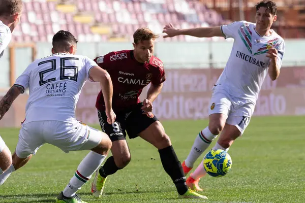 Gori Gabriele Reggina carries the ball during Italian soccer Serie B match Reggina 1914 vs Ternana Calcio at the Oreste Granillo stadium in Reggio Calabria, Italy, January 21, 2023 - Credit: Valentina Giannetton