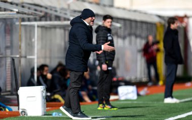 Carlo Sanchez coach of Pomigliano Calcio Femminile during the Italian Football Championship League A Women 2022/2023 match between Pomigliano Femminile vs Juventus Women at the Ugo Gobbato stadium in Pomigliano D'Arco (NA), Italy, on 21 January 2023 