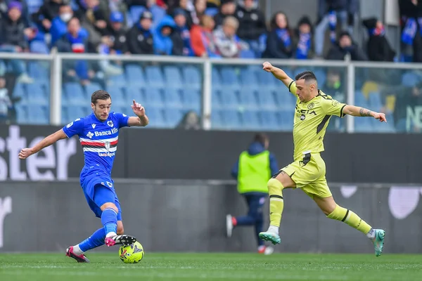 Harry Billy Winks (Sampdoria) - Ilija Nestorovski Udinese) during italian soccer Serie A match UC Sampdoria vs Udinese Calcio at the Luigi Ferraris stadium in Genova, Italy, January 22, 2023 - Credit: Danilo Vig