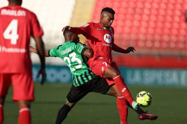 Jose Machin of AC Monza is challenged by Hamed Traore of Sassuolo Calcio  during italian soccer Serie A match AC Monza vs US Sassuolo at the U-Power Stadium in Monza, Italy, January 22, 2023 - Credit: Francesco Scaccianoc
