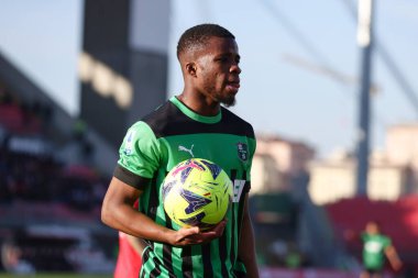 Hamed Traore of Sassuolo Calcio looks on  during italian soccer Serie A match AC Monza vs US Sassuolo at the U-Power Stadium in Monza, Italy, January 22, 2023 - Credit: Francesco Scaccianoc