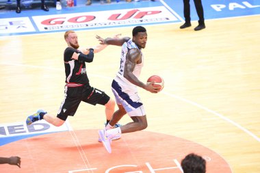 Nick Perkins (Happycasa Brindisi ) - Nico Mannion (Virtus Bologna)  during Italian Basketball A Serie  Championship Happy Casa Brindisi vs Virtus Segafredo Bologna at the PalaPentassuglia in Brindisi, Italy, January 22, 2023 - Credit: Damiano Tasc