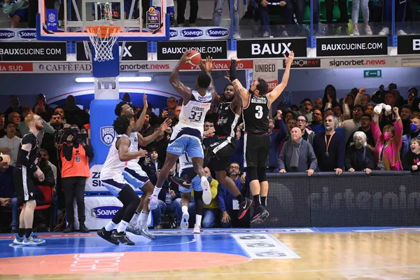 Nick Perkins (Happycasa Brindisi ) - Marco Bellinelli (Virtus Bologna) during Italian Basketball A Serie  Championship Happy Casa Brindisi vs Virtus Segafredo Bologna at the PalaPentassuglia in Brindisi, Italy, January 22, 2023 - Credit: Damiano Tasc