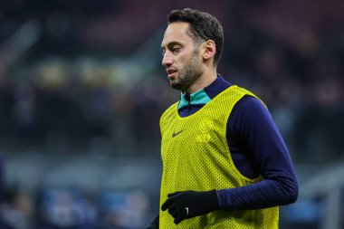 Hakan Calhanoglu of FC Internazionale warms up during Serie A 2022/23 football match between FC Internazionale and Empoli FC at Giuseppe Meazza Stadium, Milan, Italy on January 23, 2023 - Credit: Fabrizio Carabelli/LiveMedi
