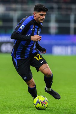 Raoul Bellanova of FC Internazionale in action during Serie A 2022/23 football match between FC Internazionale and Empoli FC at Giuseppe Meazza Stadium, Milan, Italy on January 23, 2023 - Credit: Fabrizio Carabelli/LiveMedi