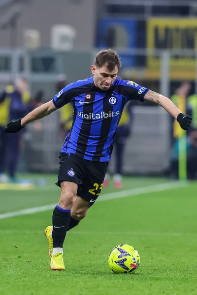 Nicolo Barella of FC Internazionale in action during Serie A 2022/23 football match between FC Internazionale and Empoli FC at Giuseppe Meazza Stadium, Milan, Italy on January 23, 2023 - Credit: Fabrizio Carabelli/LiveMedi