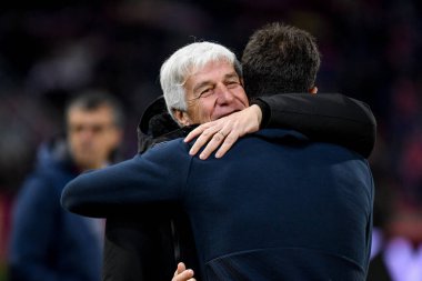 Atalanta's Head Coach Gian Piero Gasperini hugs Bologna's Head Coach Thiago Motta during italian soccer Serie A match Bologna FC vs Atalanta BC (portraits archive) at the Renato Dall'Ara stadium in Bologna, Italy, January 09, 2023 - Credit: Ettore Gr