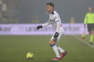 Joakim Maehle of Atalanta Bergamasca Calcio in action during the Serie A match between U.S. Sassuolo Calcio and Atalanta Bergamasca Calcio at Mapei Stadium-Citta del Tricolore on February 4, 2023 in Reggio Emilia, Italy. - Credit: Luca Amedeo Bizzarr