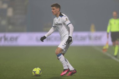Joakim Maehle of Atalanta Bergamasca Calcio in action during the Serie A match between U.S. Sassuolo Calcio and Atalanta Bergamasca Calcio at Mapei Stadium-Citta del Tricolore on February 4, 2023 in Reggio Emilia, Italy. - Credit: Luca Amedeo Bizzarr