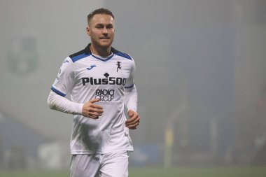Teun Koopmeiners of Atalanta Bergamasca Calcio looks on  during the Serie A match between U.S. Sassuolo Calcio and Atalanta Bergamasca Calcio at Mapei Stadium-Citta del Tricolore on February 4, 2023 in Reggio Emilia, Italy. - Credit: Luca Amedeo Bizz
