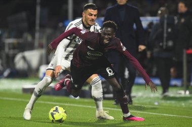 Junior Sambia of US Salernitana  competes for the ball with Nicolo Fagioli of Juventus FC  during the Serie A match between US Salernitana 1919 v Juventus FC  at Arechi  Stadium  - Credit: Agostino Gemito/LiveMedi