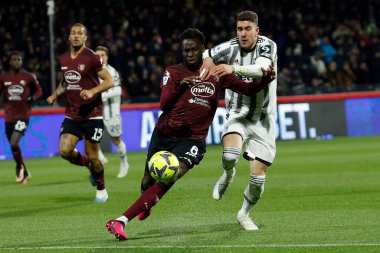 Junior Sambia of Salernitana Dusan Vlahovic of Juventus  during italian soccer Serie A match US Salernitana vs Juventus FC at the Arechi stadium in Salerno, Italy, February 07, 2023 - Credit: AGN Fot