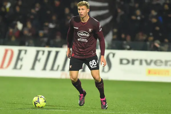 Matteo Lovato of US Salernitana  in action  during the Serie A match between US Salernitana 1919 v Juventus FC  at Stadio Arechi   - Credit: Agostino Gemito/LiveMedi