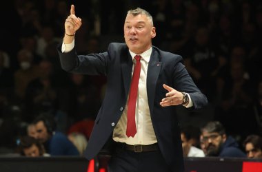 Saras Jasikevicius (head coach of FC Barcelona) during the Euroleague basketball championship match Segafredo Virtus Bologna Vs. 
FC Barcelona - Bologna, Italy, February 09, 2023 at Segafredo Arena - Credit: Michele Nucci/LiveMedi