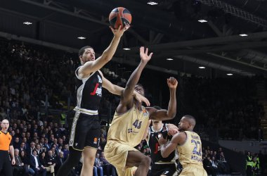 Iffe Lundberg (Segafredo Virtus Bologna) during the Euroleague basketball championship match Segafredo Virtus Bologna Vs. 
FC Barcelona - Bologna, Italy, February 09, 2023 at Segafredo Arena - Credit: Michele Nucci/LiveMedi