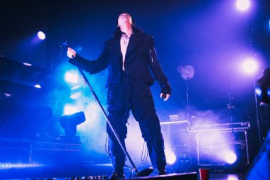 Keshi on stage during Music Concert Keshi - Hell & Back tour at the Fabrique in Milan, Italy, February 10, 2023 - Credit: Rossella Mel