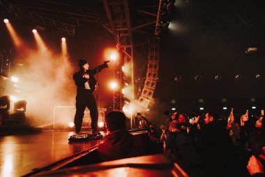 Keshi on stage during Music Concert Keshi - Hell & Back tour at the Fabrique in Milan, Italy, February 10, 2023 - Credit: Rossella Mel