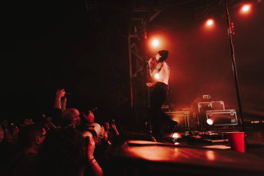 Keshi on stage during Music Concert Keshi - Hell & Back tour at the Fabrique in Milan, Italy, February 10, 2023 - Credit: Rossella Mel