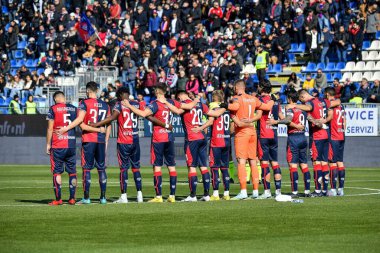 Team Cagliari Calcio during Italian soccer Serie B match Cagliari Calcio vs Benevento Calcio at the Unipol Domus in Cagliari, Italy, February 11, 2023 - Credit: Luigi Can