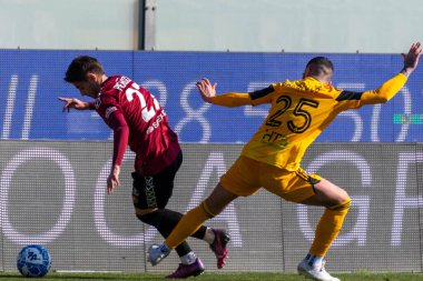 Pierozzi Niccolo Reggina carries the ball during Italian soccer Serie B match Reggina 1914 vs AC Pisa at the Oreste Granillo stadium in Reggio Calabria, Italy, February 11, 2023 - Credit: Valentina Giannetton