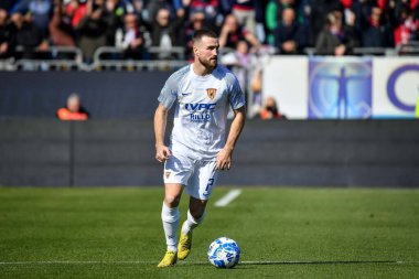 Hamza El Kaouakibi of Benevento Calcio during Italian soccer Serie B match Cagliari Calcio vs Benevento Calcio at the Unipol Domus in Cagliari, Italy, February 11, 2023 - Credit: Luigi Can