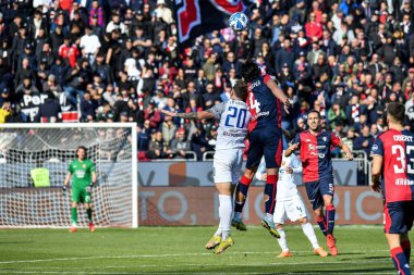 Antonino La Gumina of Benevento Calcio, Alberto Dossena of Cagliari Calcio during Italian soccer Serie B match Cagliari Calcio vs Benevento Calcio at the Unipol Domus in Cagliari, Italy, February 11, 2023 - Credit: Luigi Can