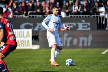 Gennaro Acampora of Benevento Calcio during Italian soccer Serie B match Cagliari Calcio vs Benevento Calcio at the Unipol Domus in Cagliari, Italy, February 11, 2023 - Credit: Luigi Can