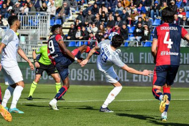 Maxime Jean Roberto Leverbe of Benevento Calcio during Italian soccer Serie B match Cagliari Calcio vs Benevento Calcio at the Unipol Domus in Cagliari, Italy, February 11, 2023 - Credit: Luigi Can