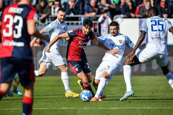 Nunzio Lella of Cagliari Calcio during Italian soccer Serie B match Cagliari Calcio vs Benevento Calcio at the Unipol Domus in Cagliari, Italy, February 11, 2023 - Credit: Luigi Can