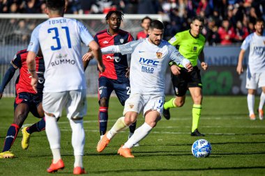 Gennaro Acampora of Benevento Calcio during Italian soccer Serie B match Cagliari Calcio vs Benevento Calcio at the Unipol Domus in Cagliari, Italy, February 11, 2023 - Credit: Luigi Can