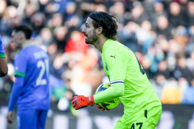 Sassuolo's Andrea Consigli in action during italian soccer Serie A match Udinese Calcio vs US Sassuolo at the Friuli - Dacia Arena stadium in Udine, Italy, February 12, 2023 - Credit: Ettore Griffon