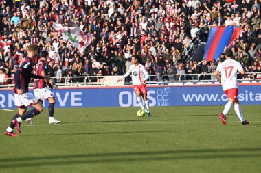Armando Izzo (Monza) in action during italian soccer Serie A match Bologna FC vs AC Monza at the Renato Dall'Ara stadium in Bologna, Italy, February 12, 2023 - Credit: Gianluca Ricc