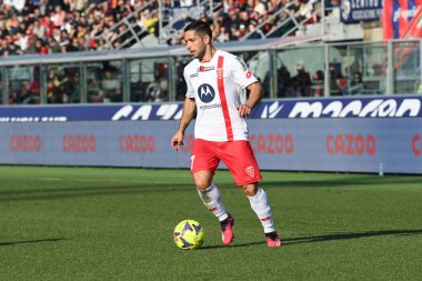 Gianluca Caprari (Monza) in action during italian soccer Serie A match Bologna FC vs AC Monza at the Renato Dall'Ara stadium in Bologna, Italy, February 12, 2023 - Credit: Gianluca Ricc