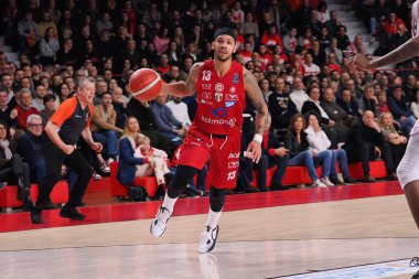 Shabazz Napier (EA7 Emporio Armani Olimpia Milano)  during Italian Basketball A Serie  Championship Openjobmetis Varese vs EA7 Emporio Armani Milano at the Enerxenia Arena in Varese, Italy, February 12, 2023 - Credit: Savino Paolell